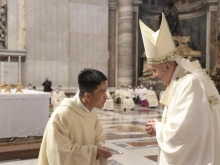 Pope Francis celebrates Mass for Burmese Catholics in St. Peter’s Basilica, May 16, 2021.